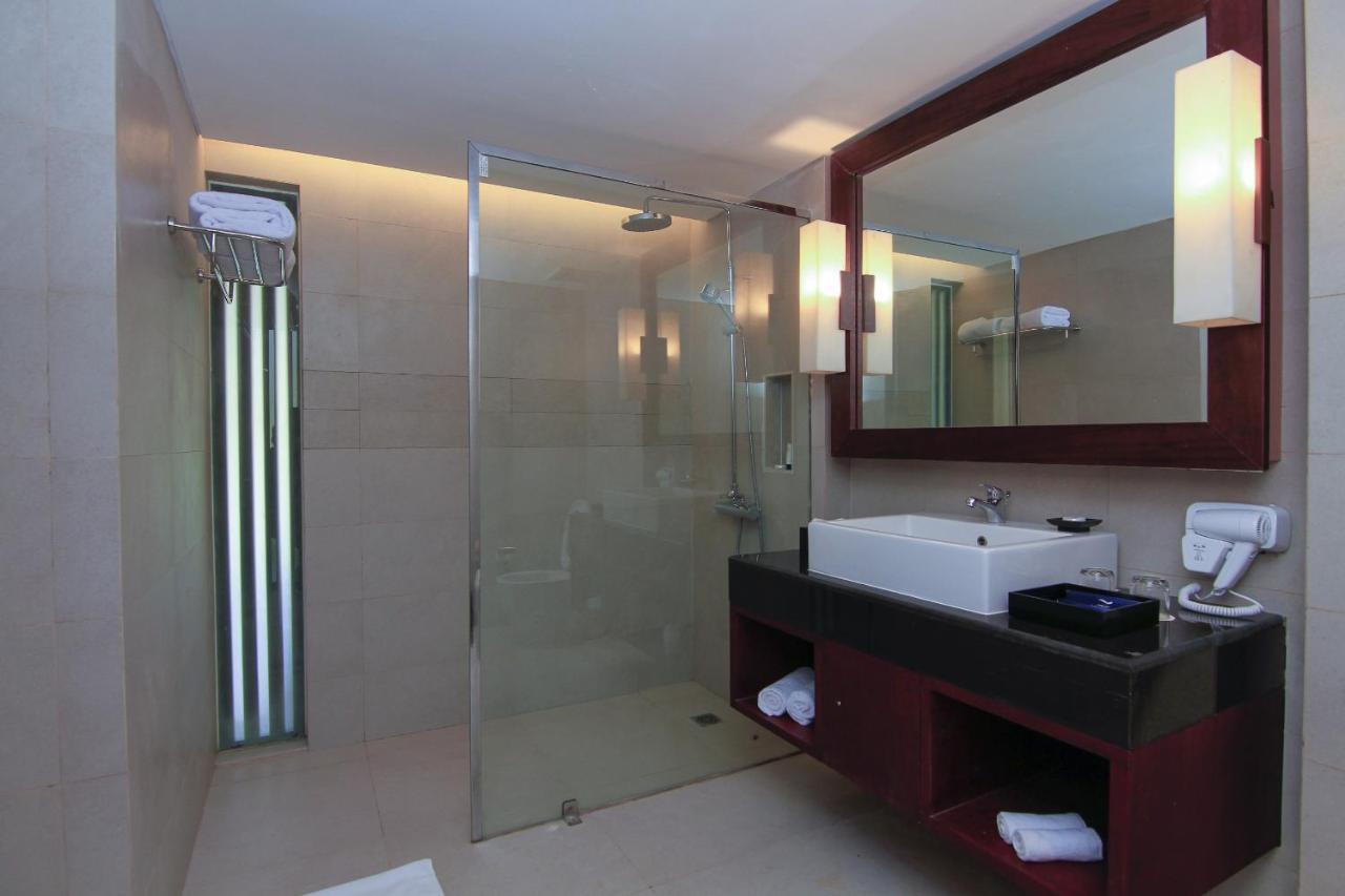 Grand Luley Manado Otel Dış mekan fotoğraf